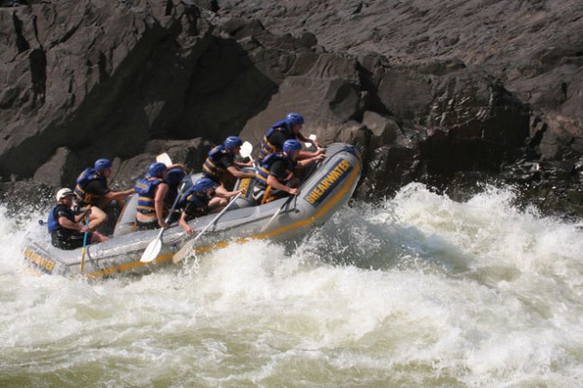 Rafting-in-Victoria-Falls
