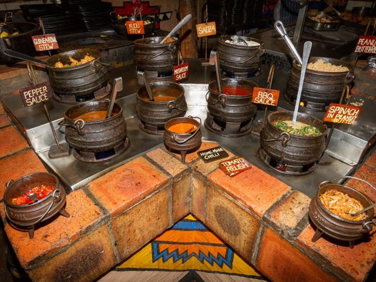 Family-Friendly-Food-Package